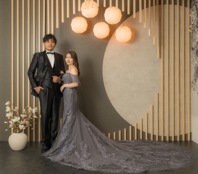 月の背景でモダンな雰囲気を