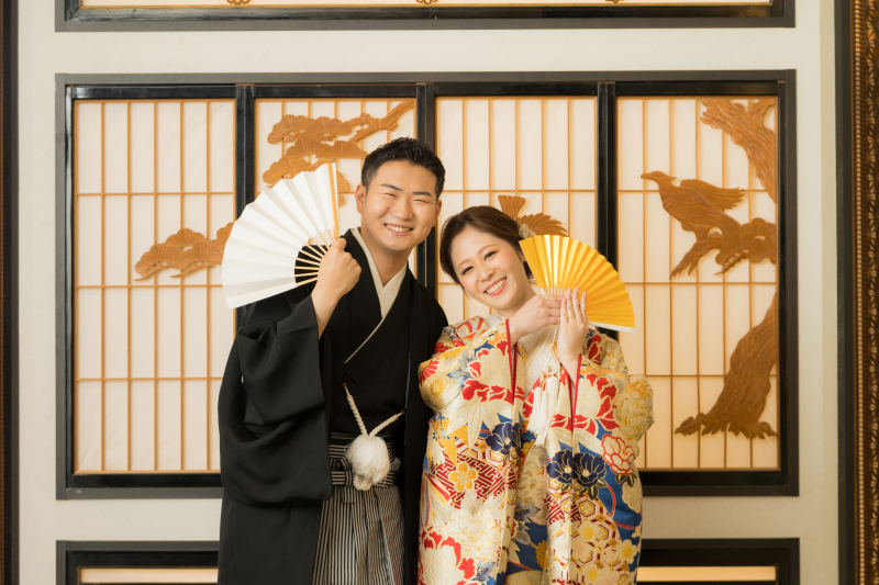 扇子からひょっこり！