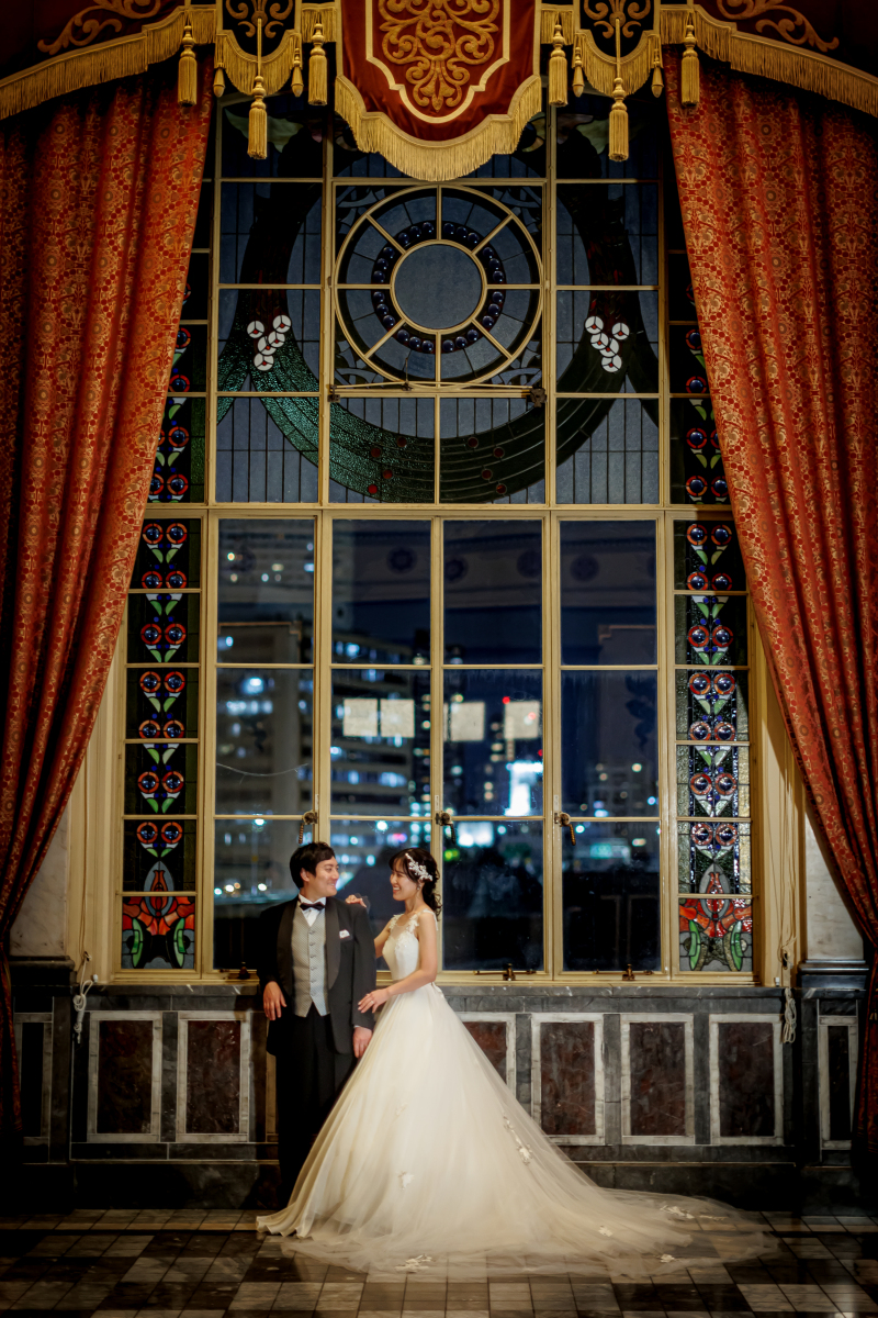 夜景と全身ショット