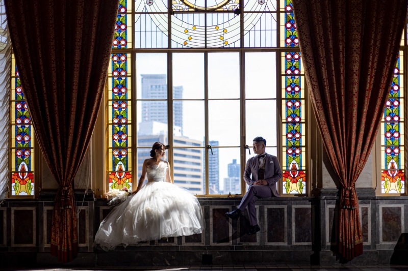 ステンドグラスが映えます