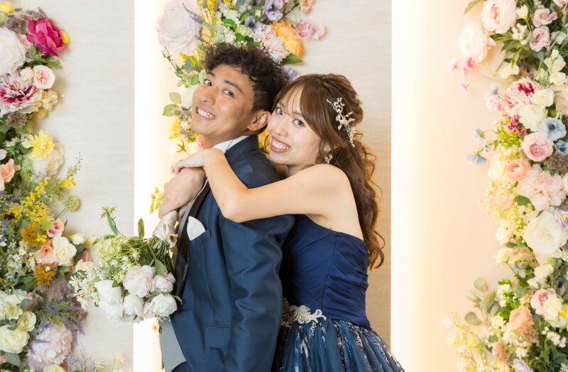 最後はご新婦様からのバックハグ♡