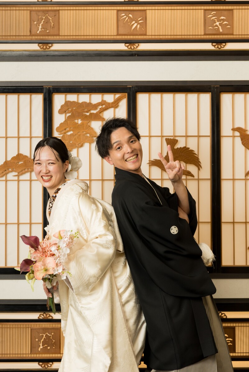 楽しい背中合わせショット