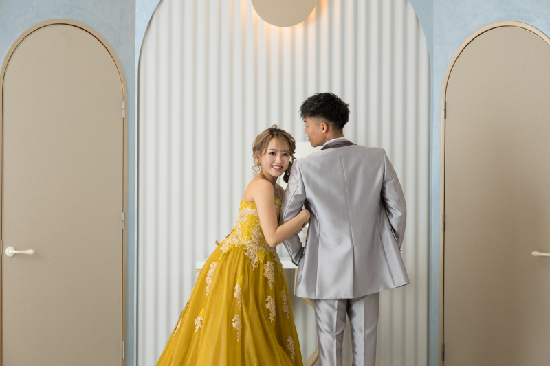 ご新婦様のお茶目な振り返りショット