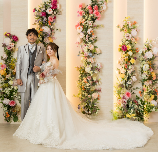 色鮮やかなお花の背景からスタート!