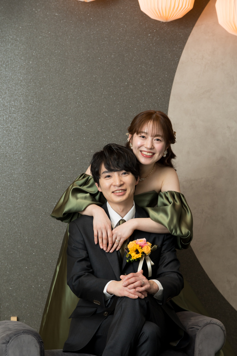 新婦様からバックハグ♪