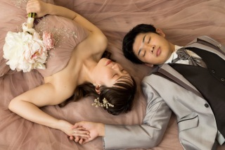 ウェディングドレスとカラードレス【洋装スタジオ撮影】