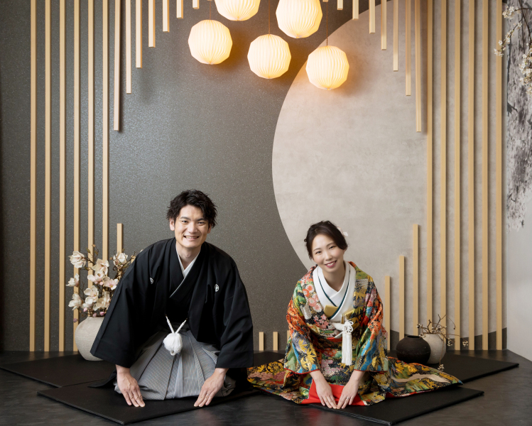 おじぎのポーズでにっこり