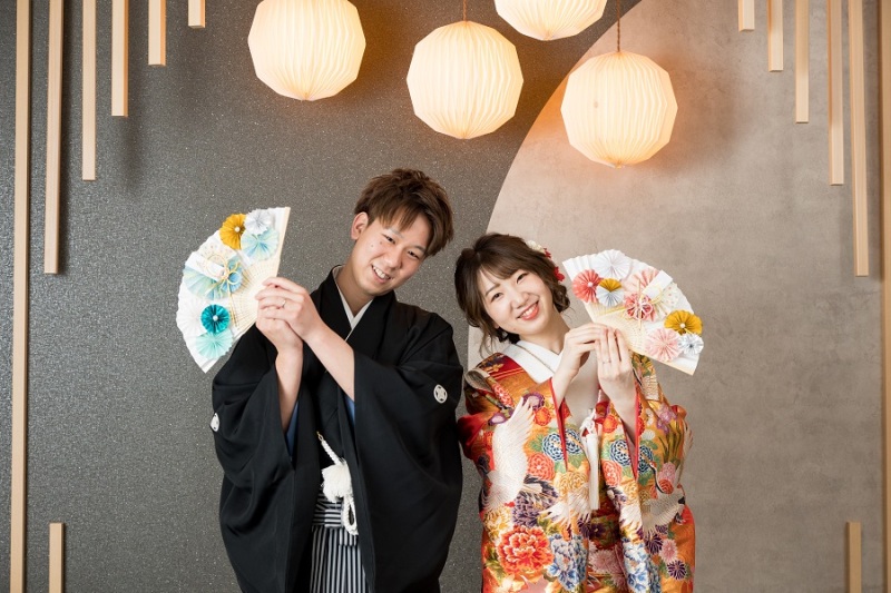 手作りの扇子で