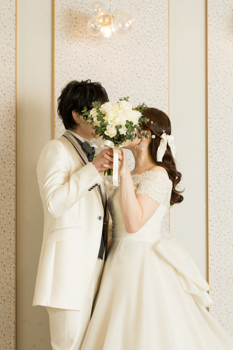 流行りの顔かくしショット！