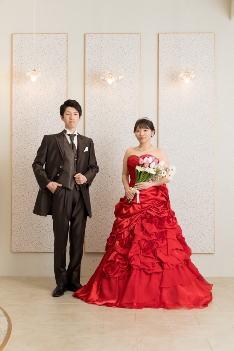 2着目はカラードレス