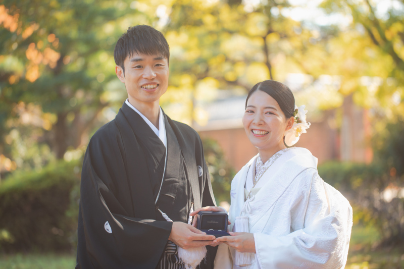 リングケースを持って