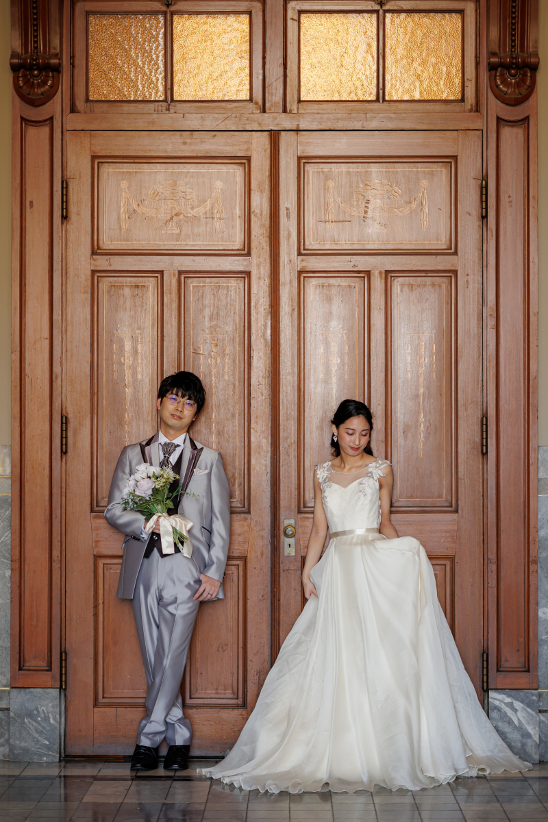 ブラウンの扉の前で