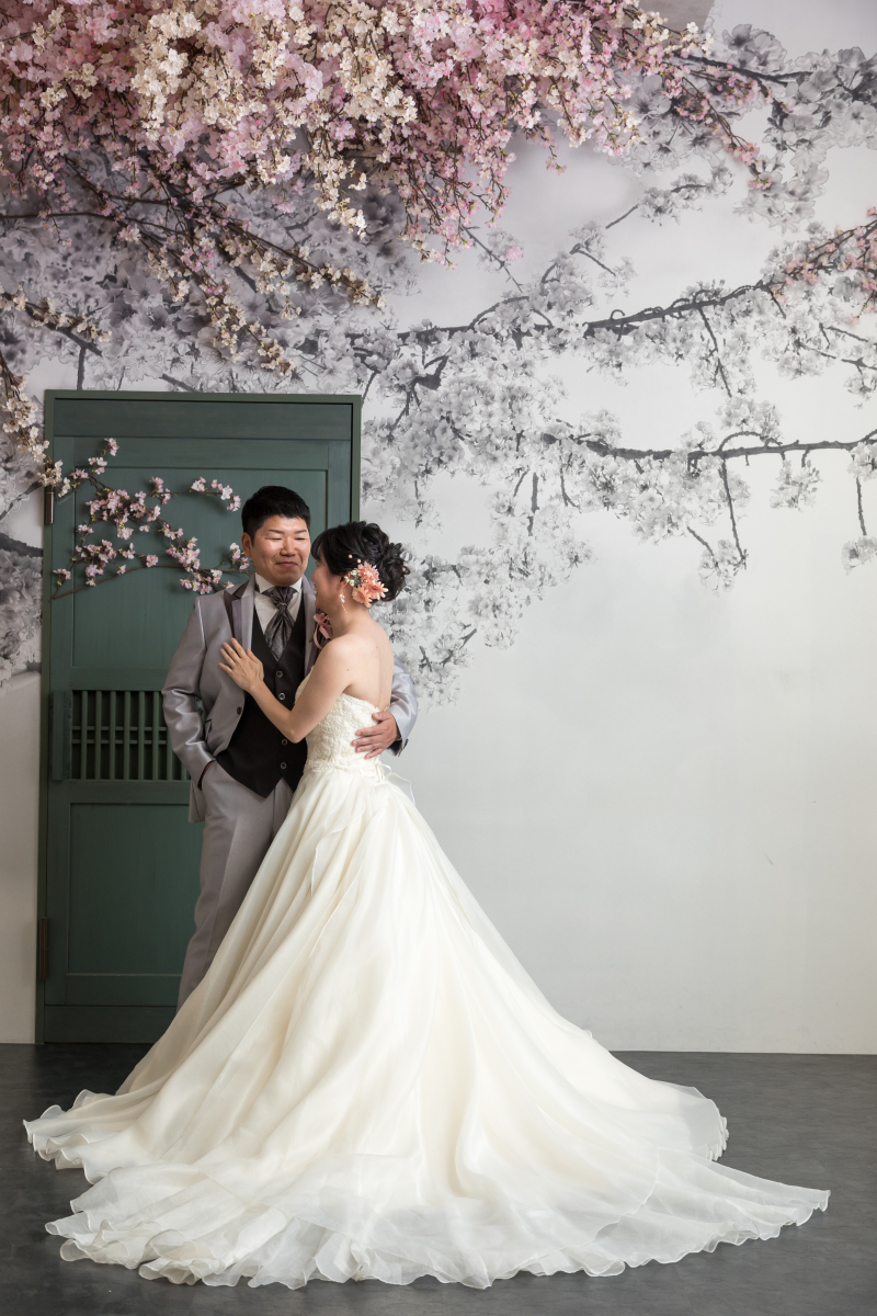 広がるドレスの裾が綺麗!