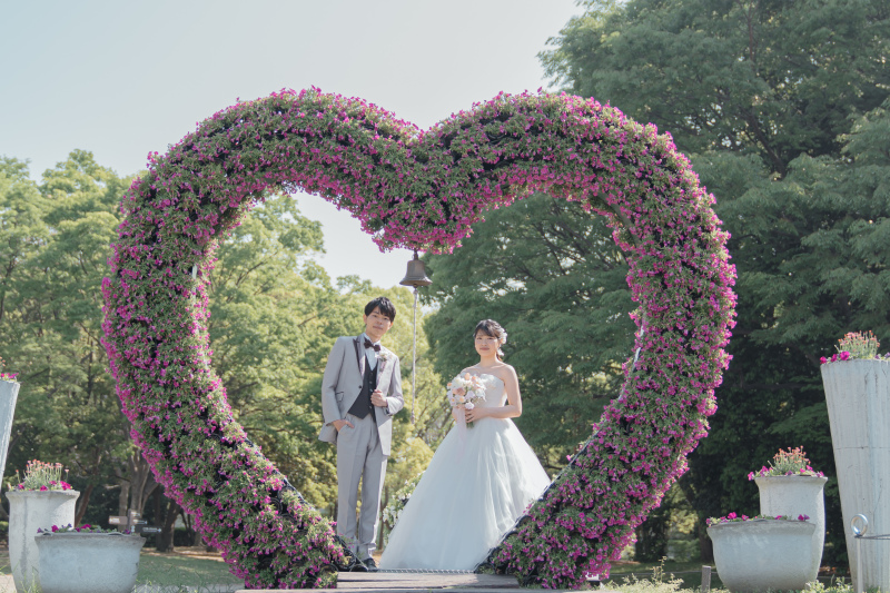 ハートのアーチで鐘を鳴らして♪