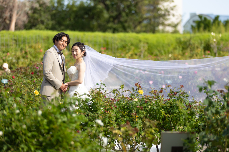 ロングベールをなびかせて