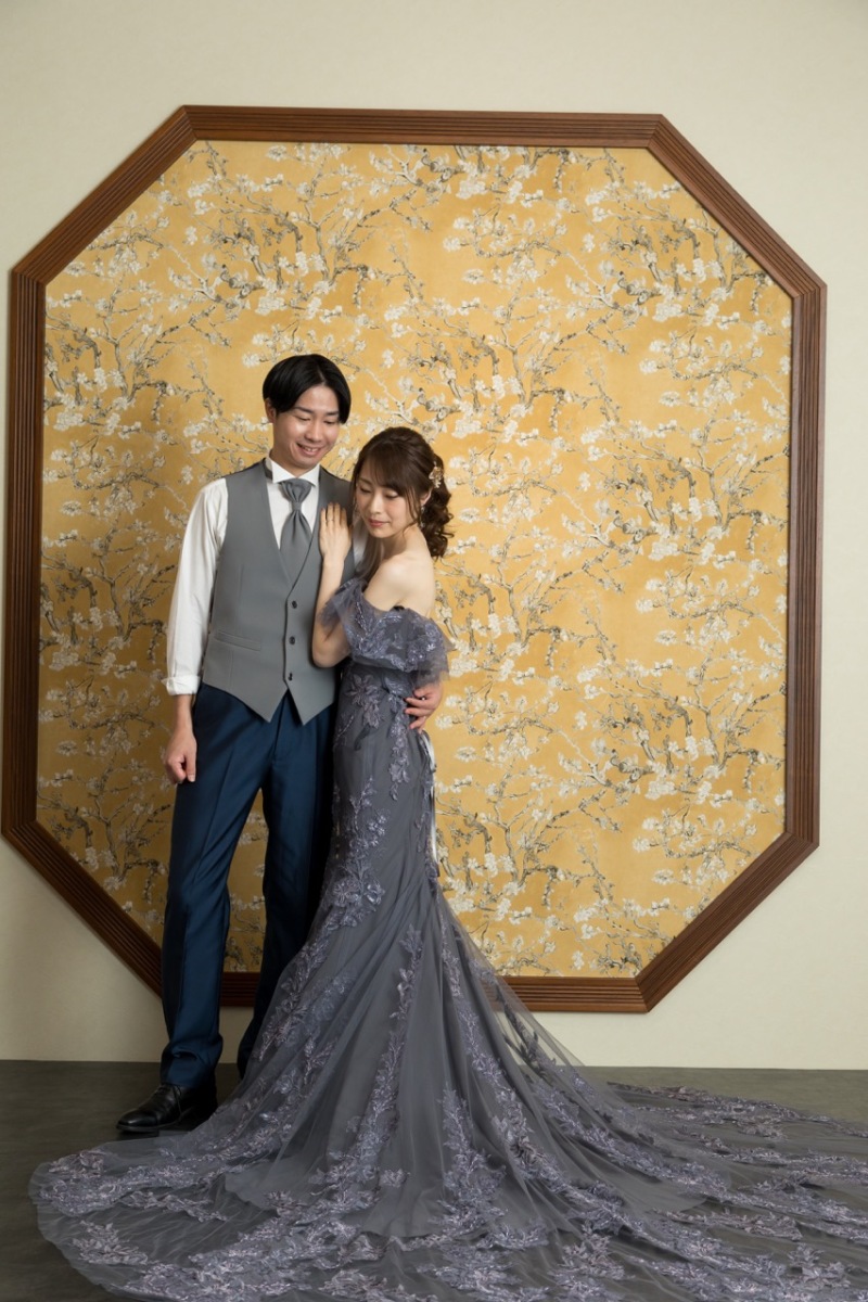 シルエットが綺麗な1枚