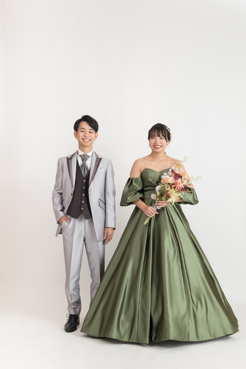 カラードレスにお着替え