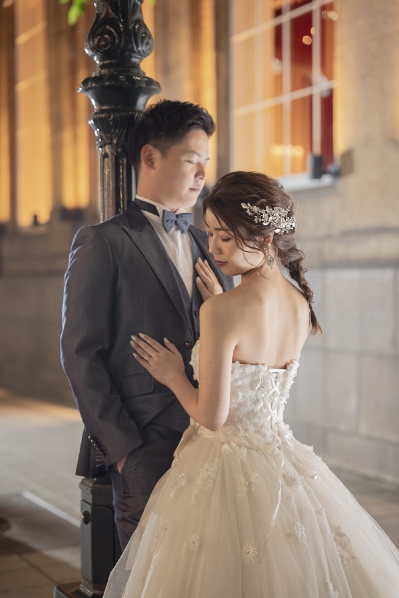 ドラマチックな寄り添いショット