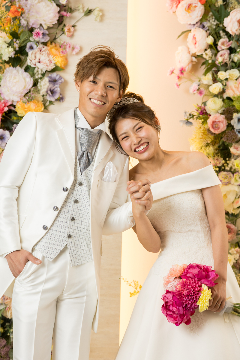 ぎゅっと手繋ぎポーズ♪