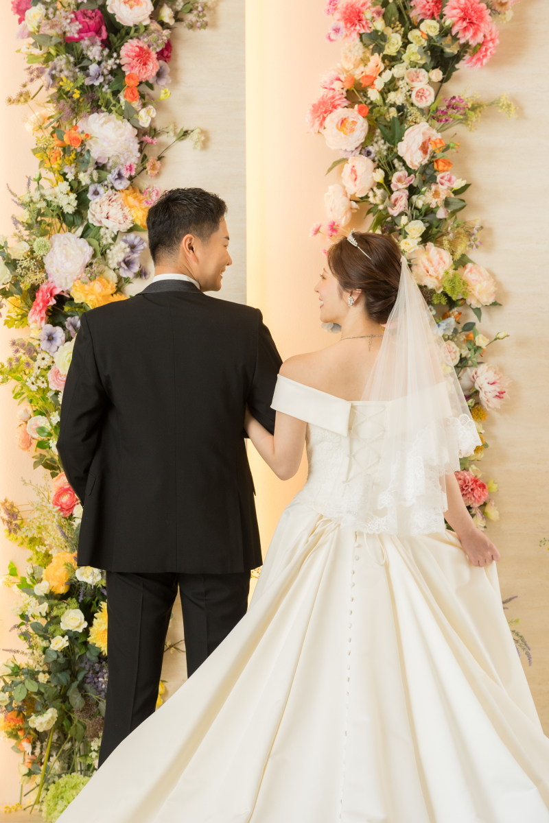 ベールもつけて後ろ姿も♡