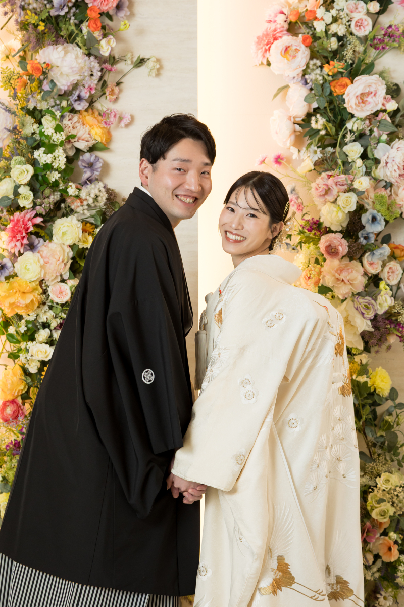 手を繋いだ仲良しショット♡