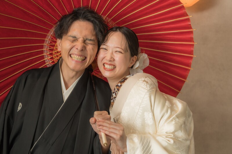 番傘を使ってにっこり笑顔!