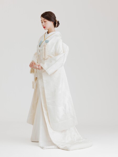 Photo Maison écrin 大阪店_色打掛・着物が豊富