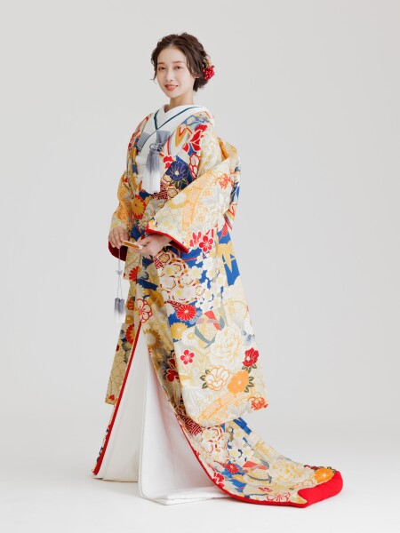 Photo Maison écrin 大阪店_色打掛・着物が豊富