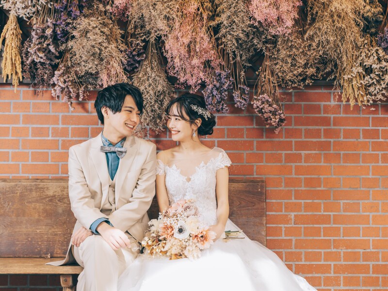 どちらの衣裳を選んでも衣裳料金0円!