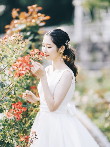 【衣裳追加料金なし】期間限定7万円オフ　全データ100カット+12Pアルバム+細身加工付き！鶴見緑地公園ロケーション撮影プラン　