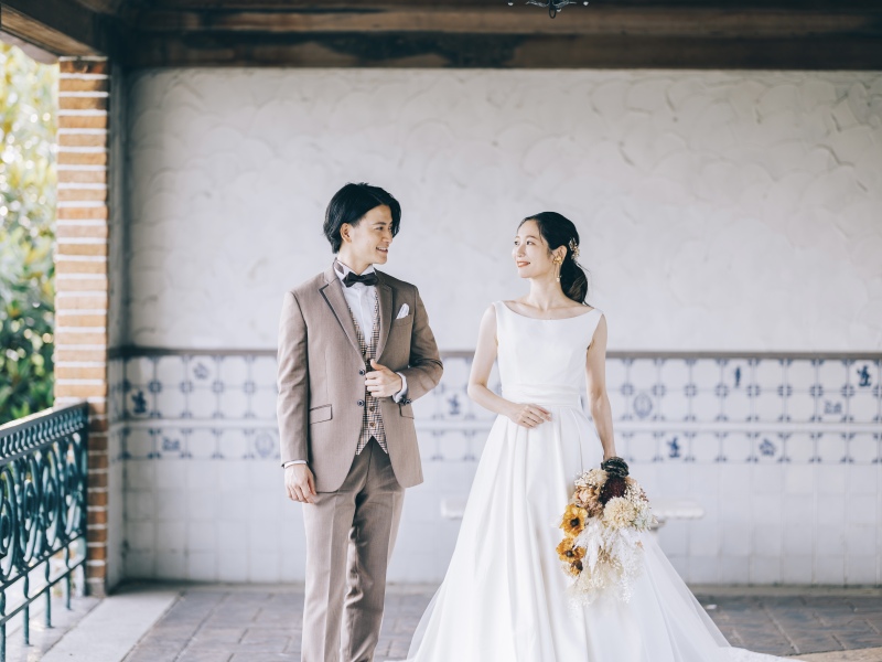 【衣裳追加料金なし】期間限定7万円オフ　全データ100カット+12Pアルバム+細身加工付き！鶴見緑地公園ロケーション撮影プラン　