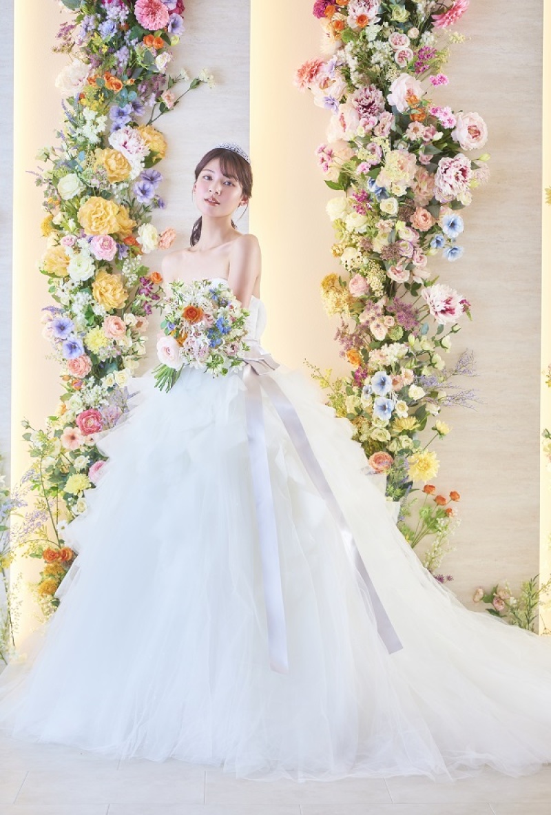 【衣裳差額なし】期間限定7万円オフ　全データ100カット+12Pアルバム付き！洋装ソロウェディング撮影プラン　