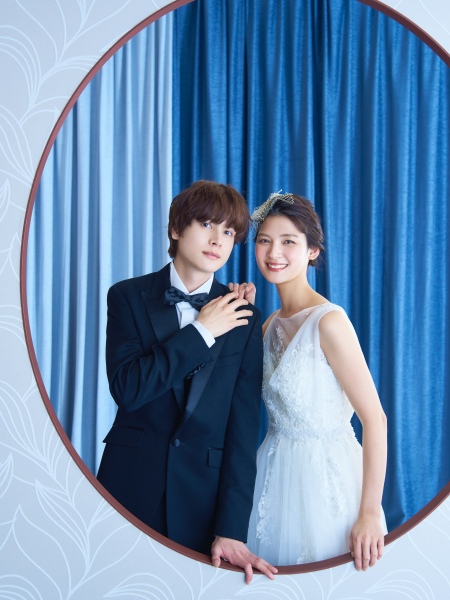 【衣裳追加料金なし】期間限定7万円オフ　全データ150カット付き！洋装スタジオ撮影【アルバム24P+全データ付き】プラン