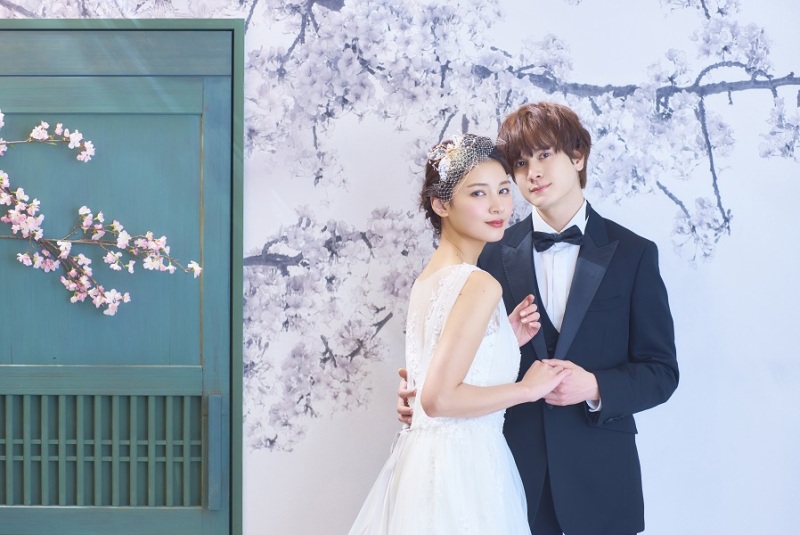 【衣裳追加料金なし】期間限定7万円オフ　全データ100カット+12Pアルバム付！洋装スタジオ撮影プラン　