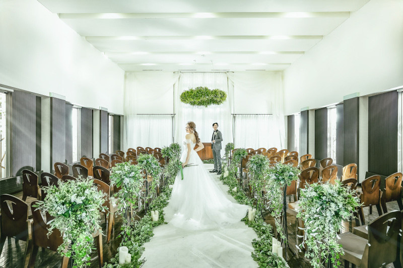【チャペル+館内撮影プラン】洋装1着!チャペル+結婚式場内で非日常的なウエディングフォトを!データ50枚