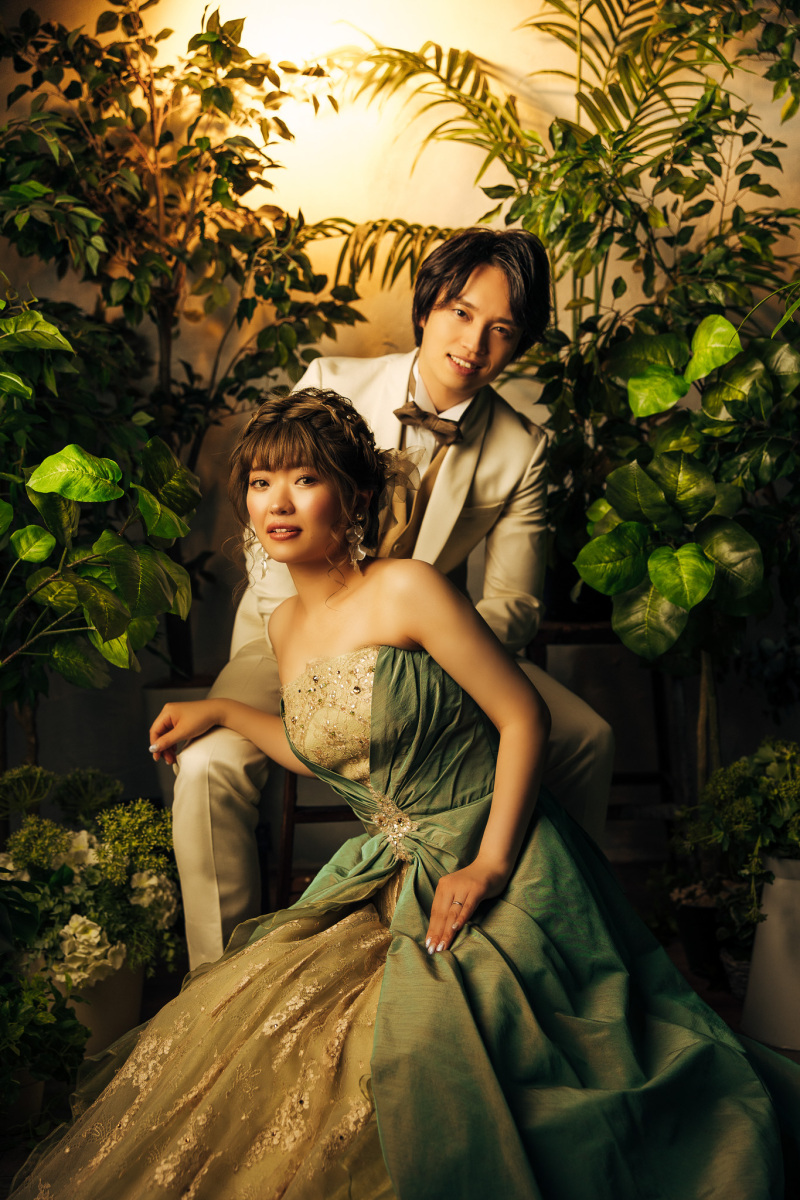【洋装プラン】スタジオ撮影・10Pアルバム・データ200枚付き 【衣装グレードアップ料金無】