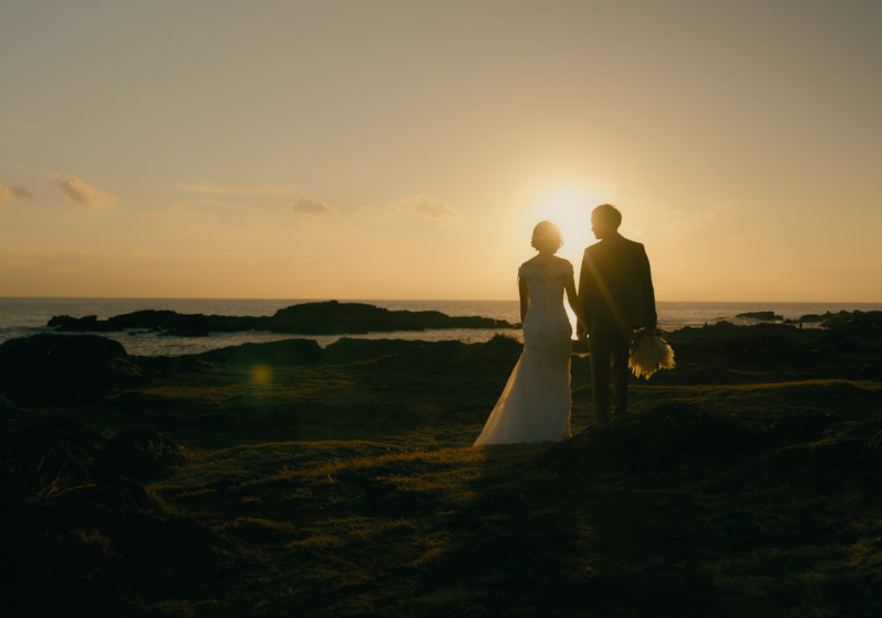 夕日に向かってお散歩