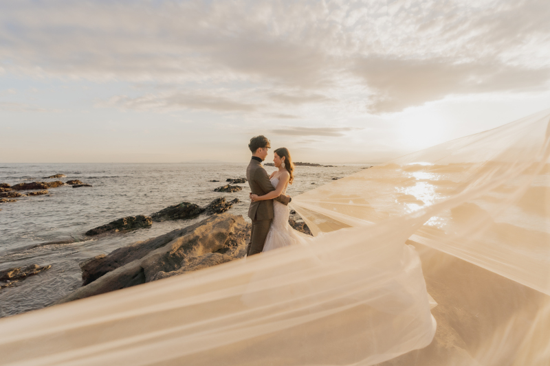 ベールに包まれて...