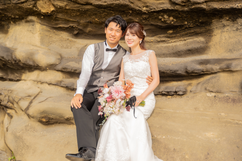 white dress & black dress