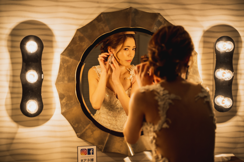 アートとデザインの知見を写真と映像に落とし込む。