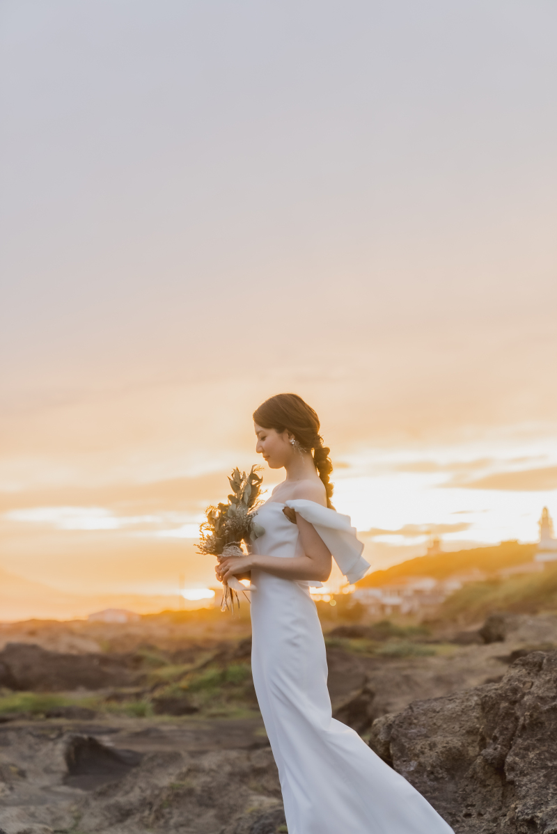 ロケーションでは神秘的なショットも…。