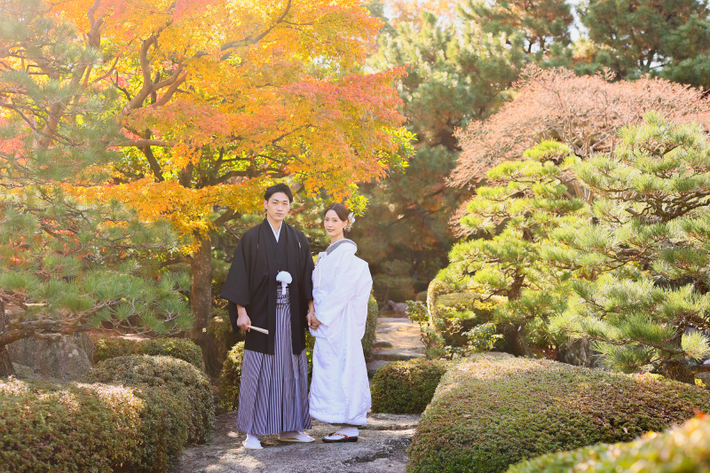 【日本庭園の中で・・】