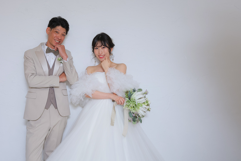 シンプルな白背景で