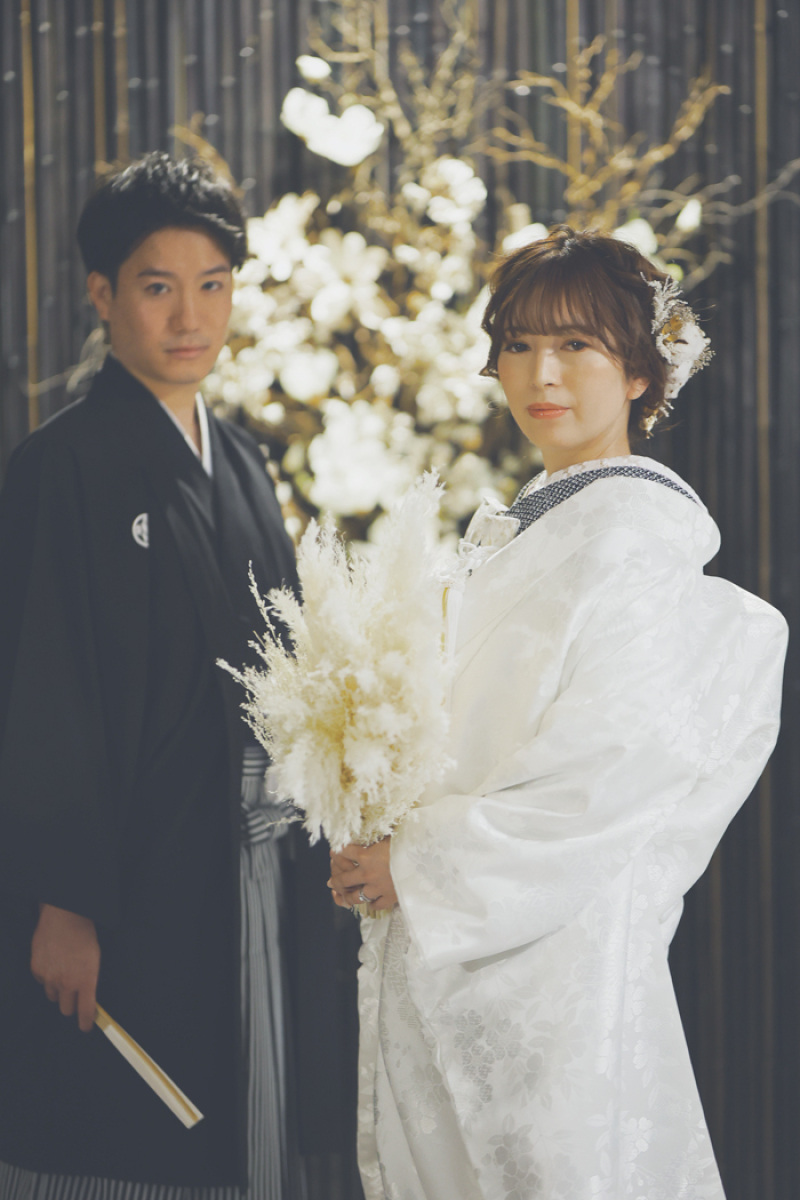 白無垢と黒袴とクールな表情がとてもお似合い☆