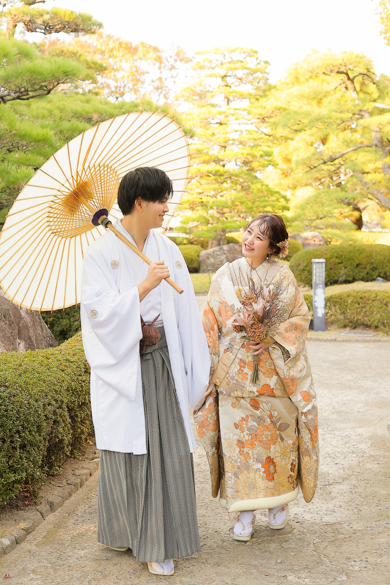 手を繋いで