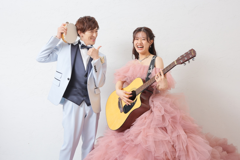 シンプルな背景で