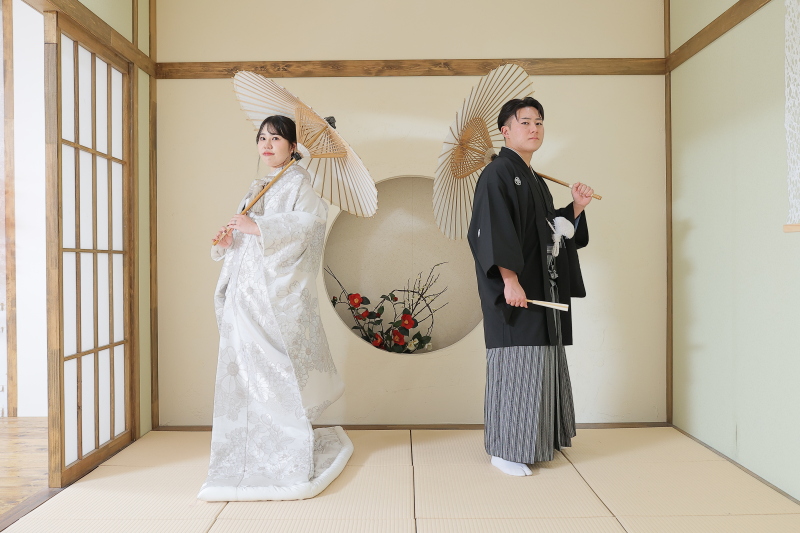 背中合わせショット