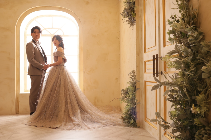 遠くを見つめて