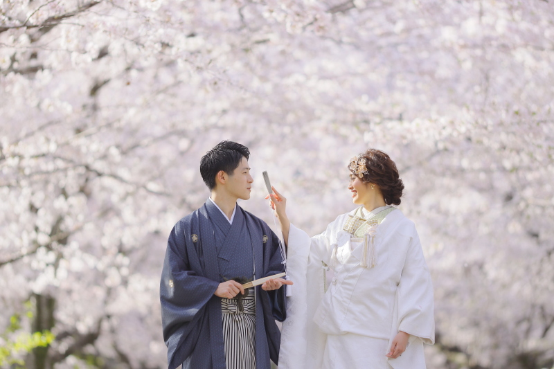 【桜をバックに!!!】