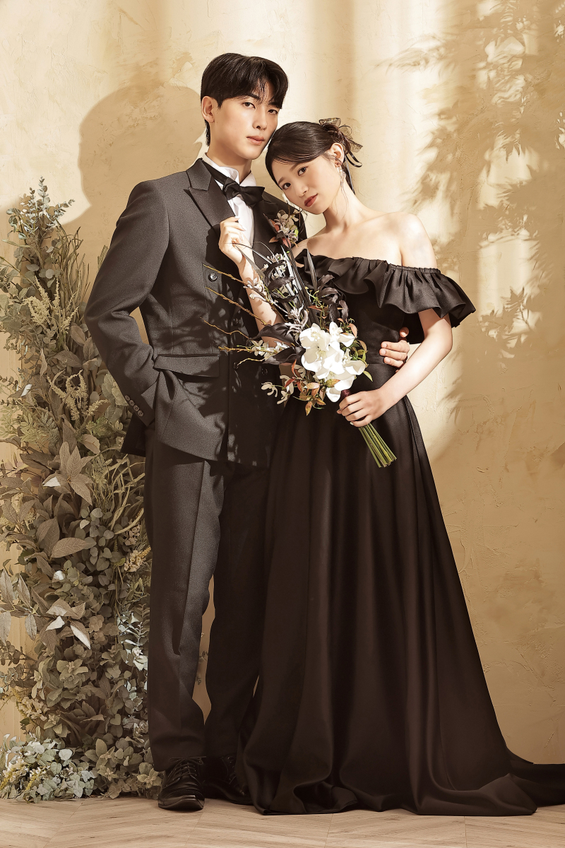 【Flowerスタジオ】黒タキシード&黒ドレス